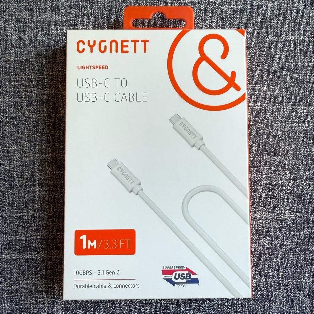 USB-C to USB-C Cable (1 m/ 3.3 ft)